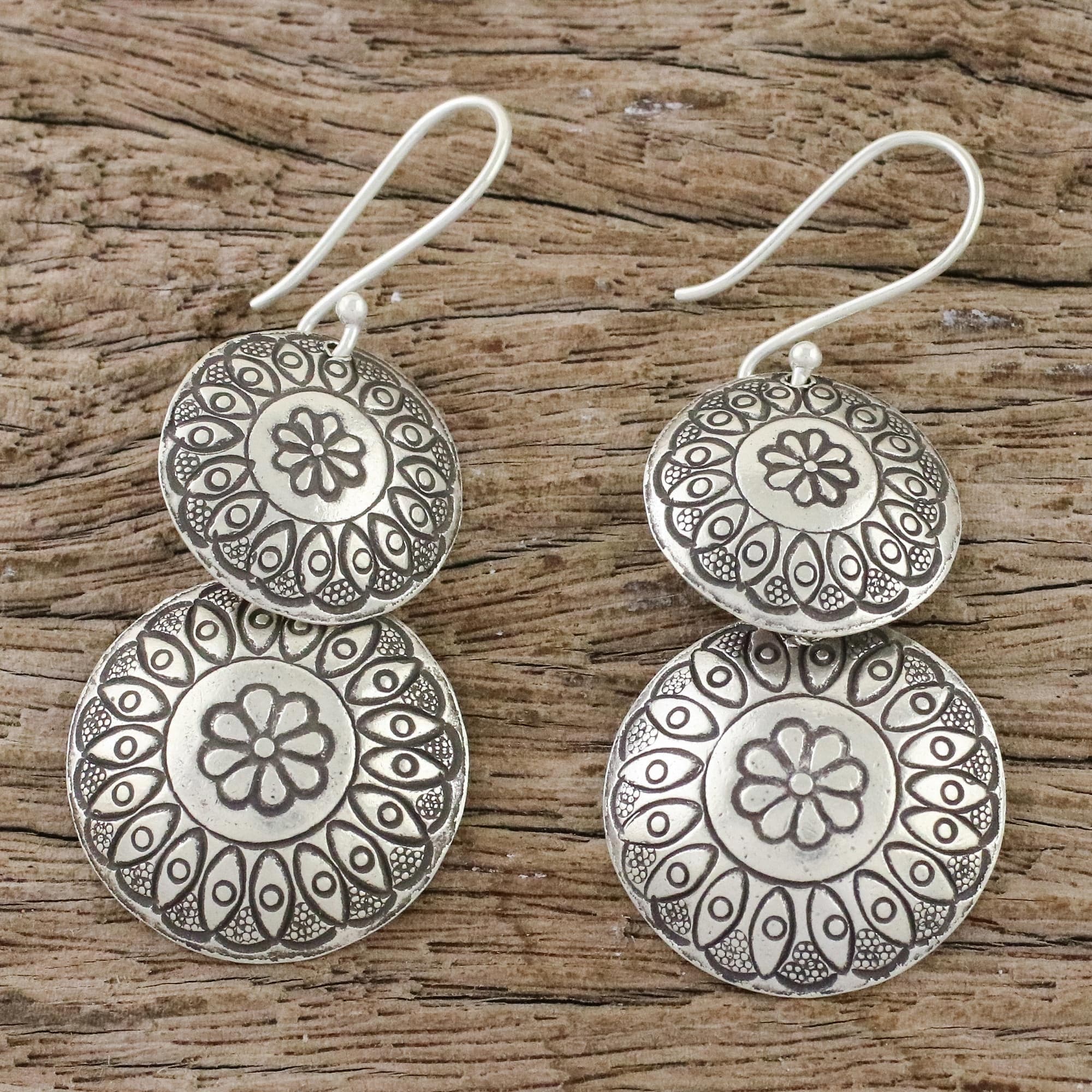 Floral Karen Silver Dangle Earrings from Thailand - La Na Flowers