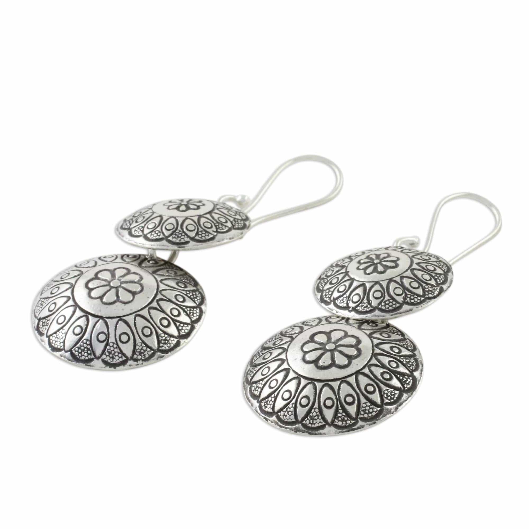 Floral Karen Silver Dangle Earrings from Thailand - La Na Flowers
