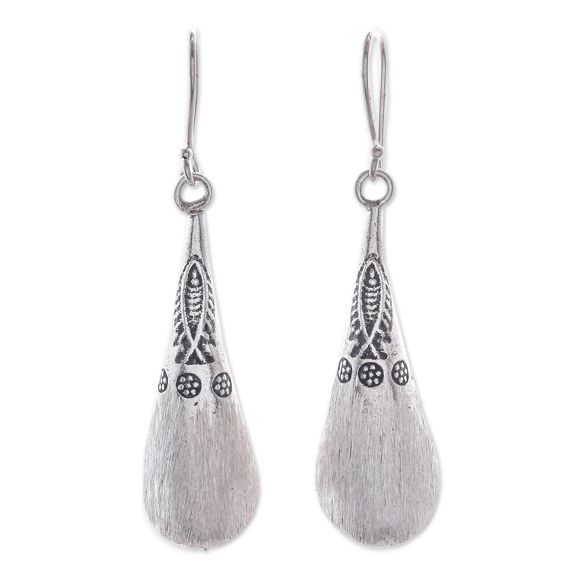 Fish Pattern Karen Silver Dangle Earrings from Thailand - Fish Stamp